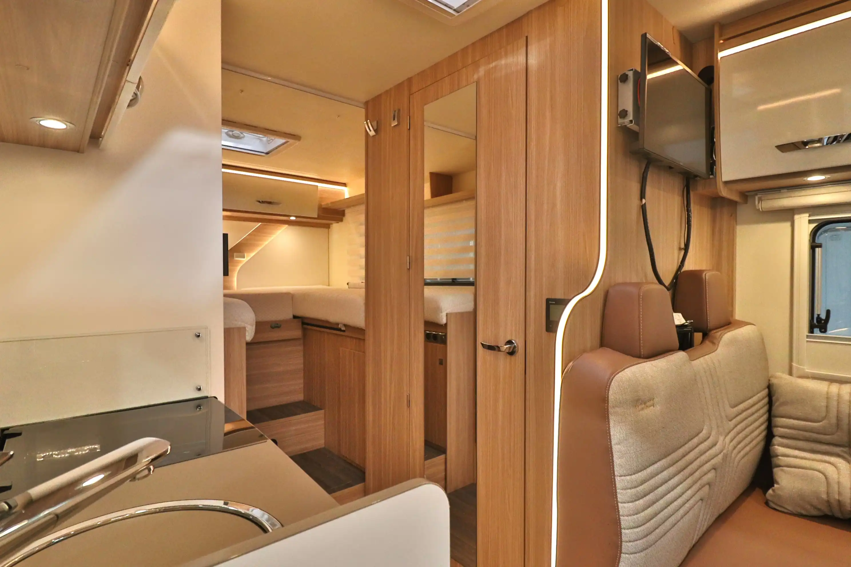 BUERSTNER M 690 Harmony-Line Freistatt Edition